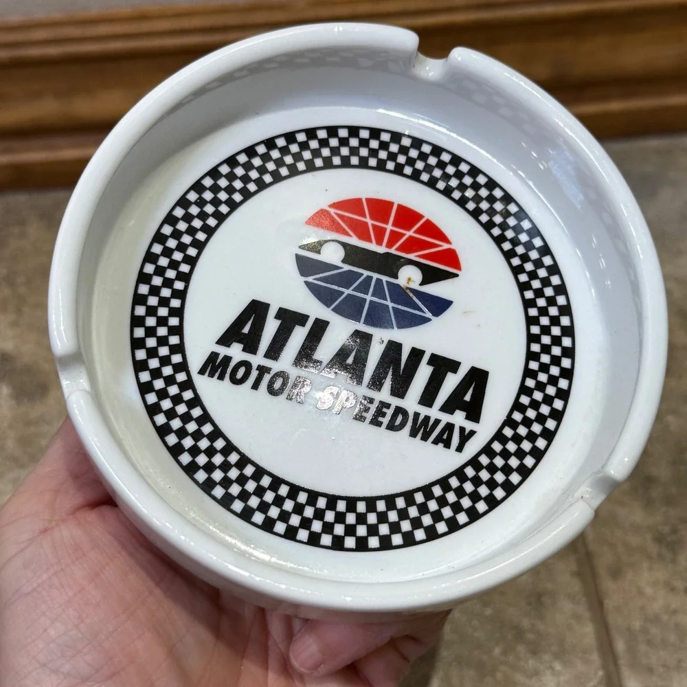 Atlanta Motor Speedway Ceramic Ashtray NASCAR‎ Racing Checkered Flag Logo